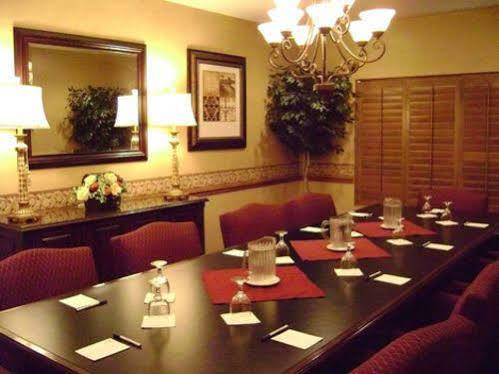 פרסנו University Square Hotel מראה חיצוני תמונה